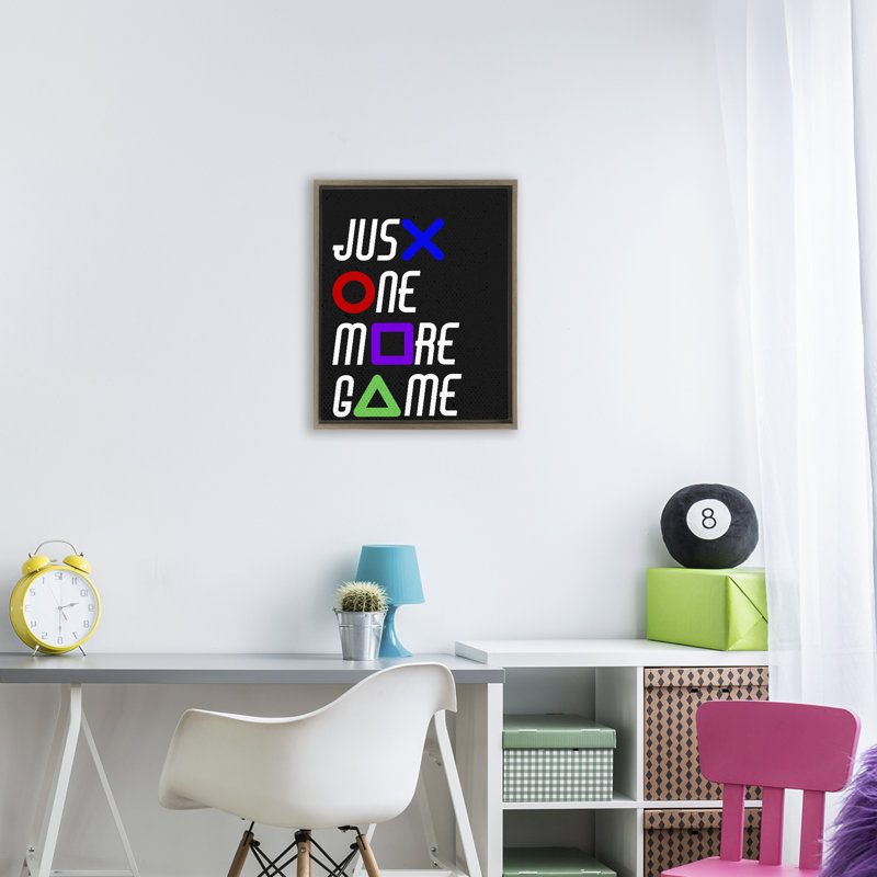 One More Game with Symbols Floating Frame, conception de Kim Allen, H 21 po x l 17 po, Cadre flottant orme Montalcino