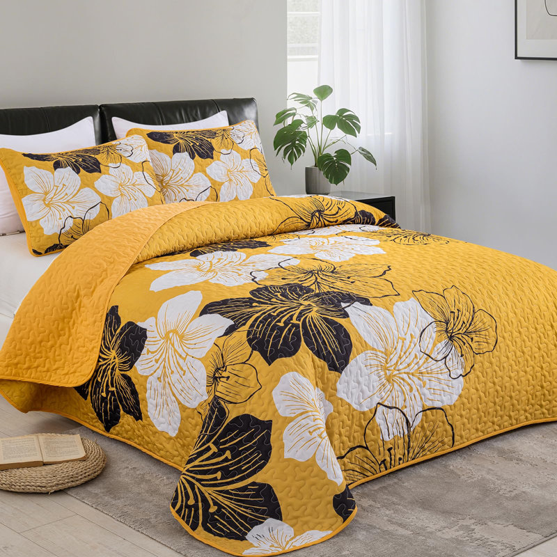 3 Piece Botanical Floral Quilt Set  with Pillow Shams Soft Lightweight Flower Bedding Set for All Season, Dark Purple