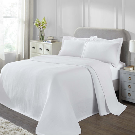 Valencia Cotton Reversible Medium Weight Matelasse Bedspread And Sham Set