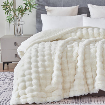 Christmas Blanket 50X60 Inches -Soft Fuzzy Faux Fur Plush Throw Blanket - Thick, Warm Sherpa For Couch, Sofa, Bedroom, Camping - Decorative Blanket For Cozy Warmth