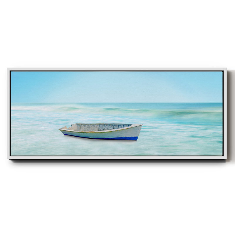 Bateau sur une plage I, H 8 po x l 20 po x P 1,5 po, Blanc