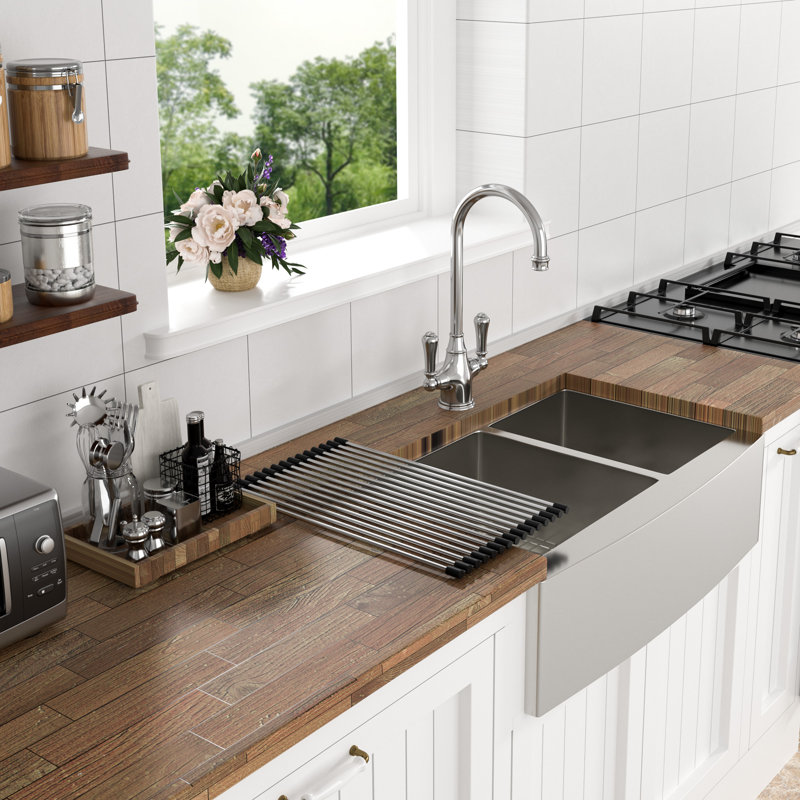 Évier de cuisine de ferme avec grille d'évier et ensemble de drain L 33 po x l 21 po