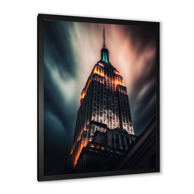 «Empire State Building Tilt Shift in the Night Lights», reproduction sur toile, H 40 po x l 30 po x P 1,5 po