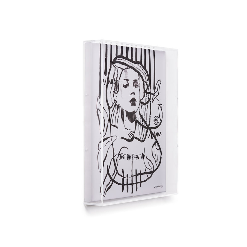 Just the Essentials (blanc) par Maggie Macdonald, Boîte-cadre, H 16 po x l 20 po