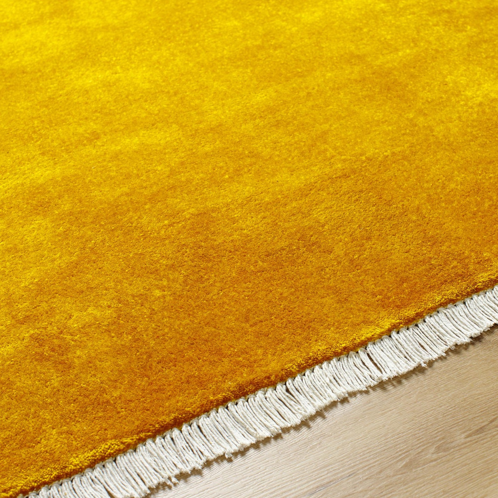 Clio Handmade Wool Yellow Rug, Rectangle 2' x 3'