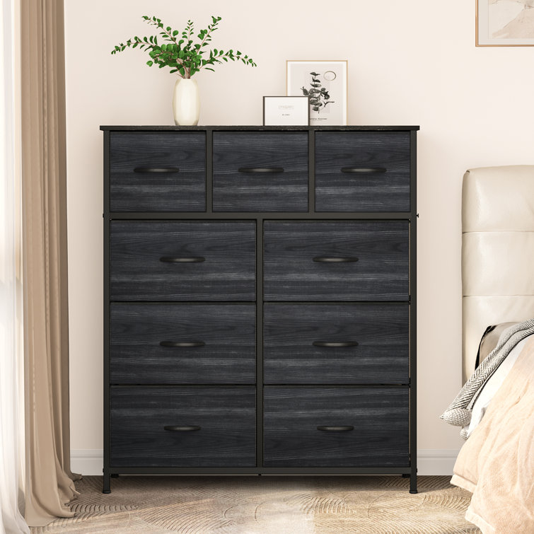 Hurd 9 Drawer 39.4'' W Dresser