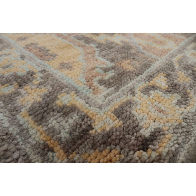 Tapis de couloir unique 2 pi 8 po x 19 pi 11 po brun