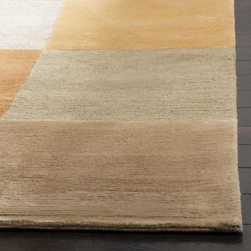Tibetan Checked Beige/Apricot Area Rug, Rectangle 5' x 7'6"