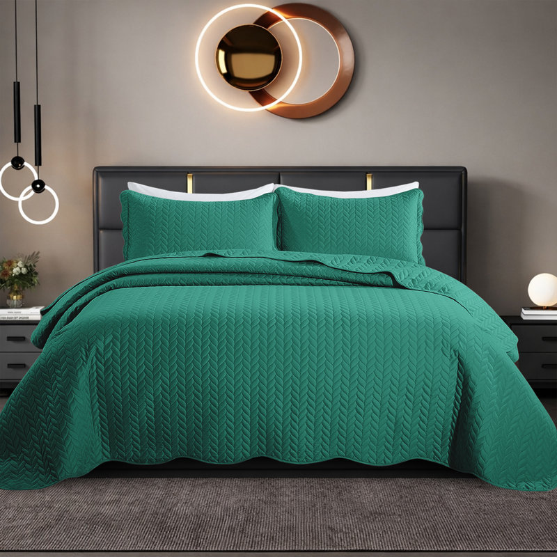 Embossed Microfiber Quilt Coverlet Set, Queen ( 90 Inc x 96 Inc ), Emerald