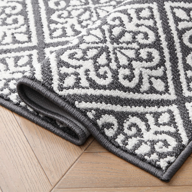 Austell Machine Woven Synthetic Geometric Area Rug, Gray