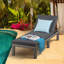 Chaise longue d'extérieur en osier avec coussin hydrofuge et structure en fer