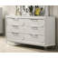 Commode contemporaine en acrylique blanc perle avec poignées en acrylique et panneaux en relief