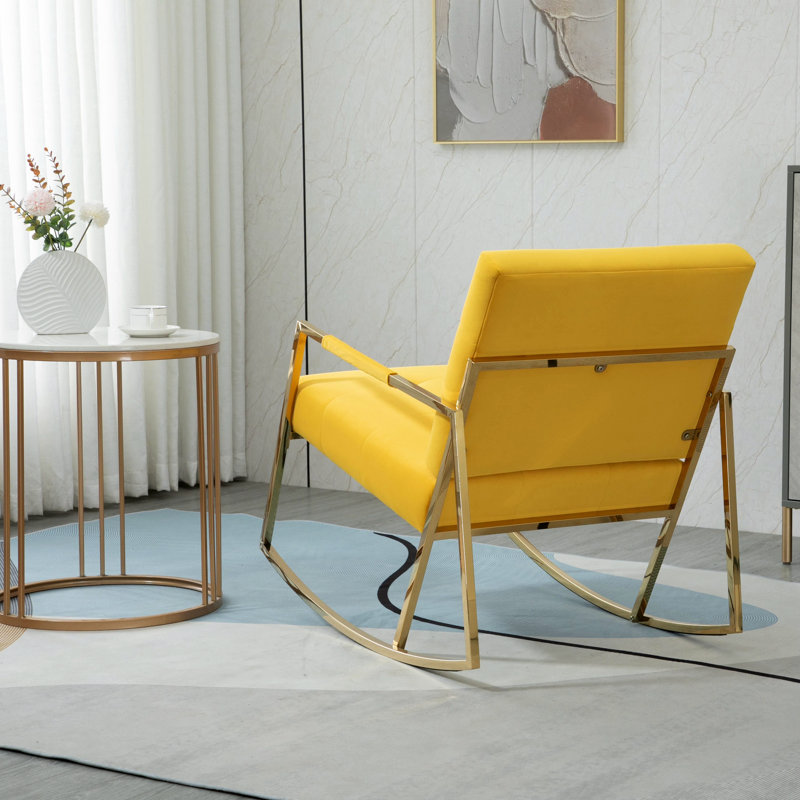 Chaises berçantes, Jaune
