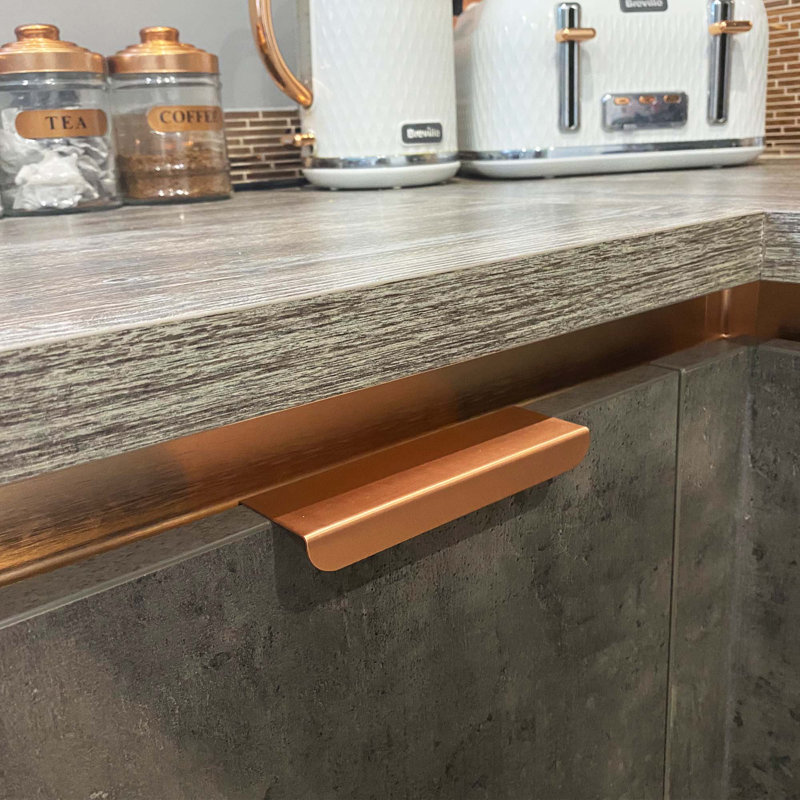 Folded Copper Lip Pull