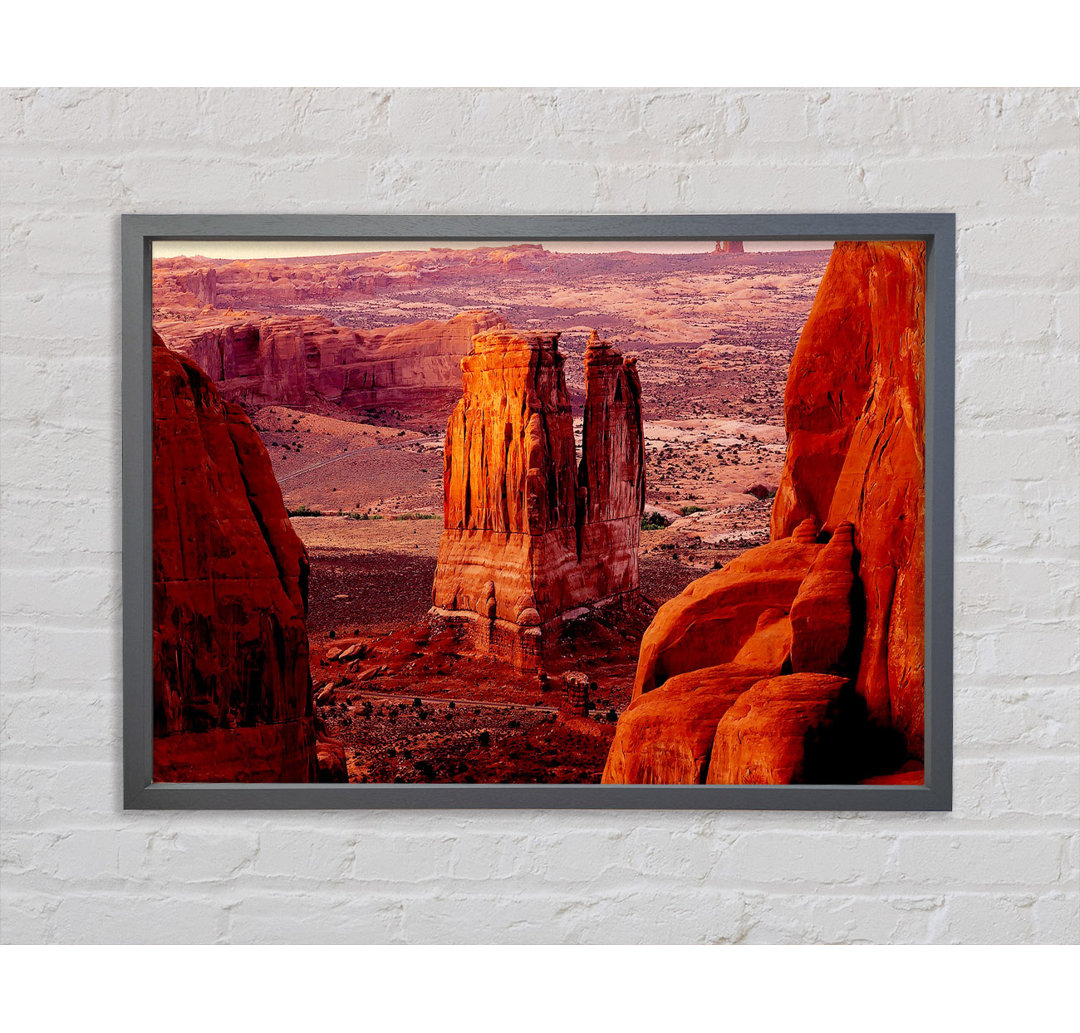 Courthouse Towers At Sunset Arches National Park Utah - Einzelbildrahmen Kunstdrucke auf Leinwand