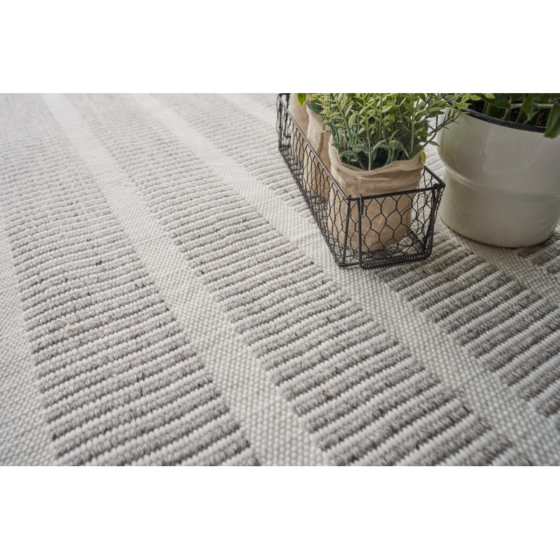 Boca Geometric Area Rug in Ivory, Rectangle 5' x 8'