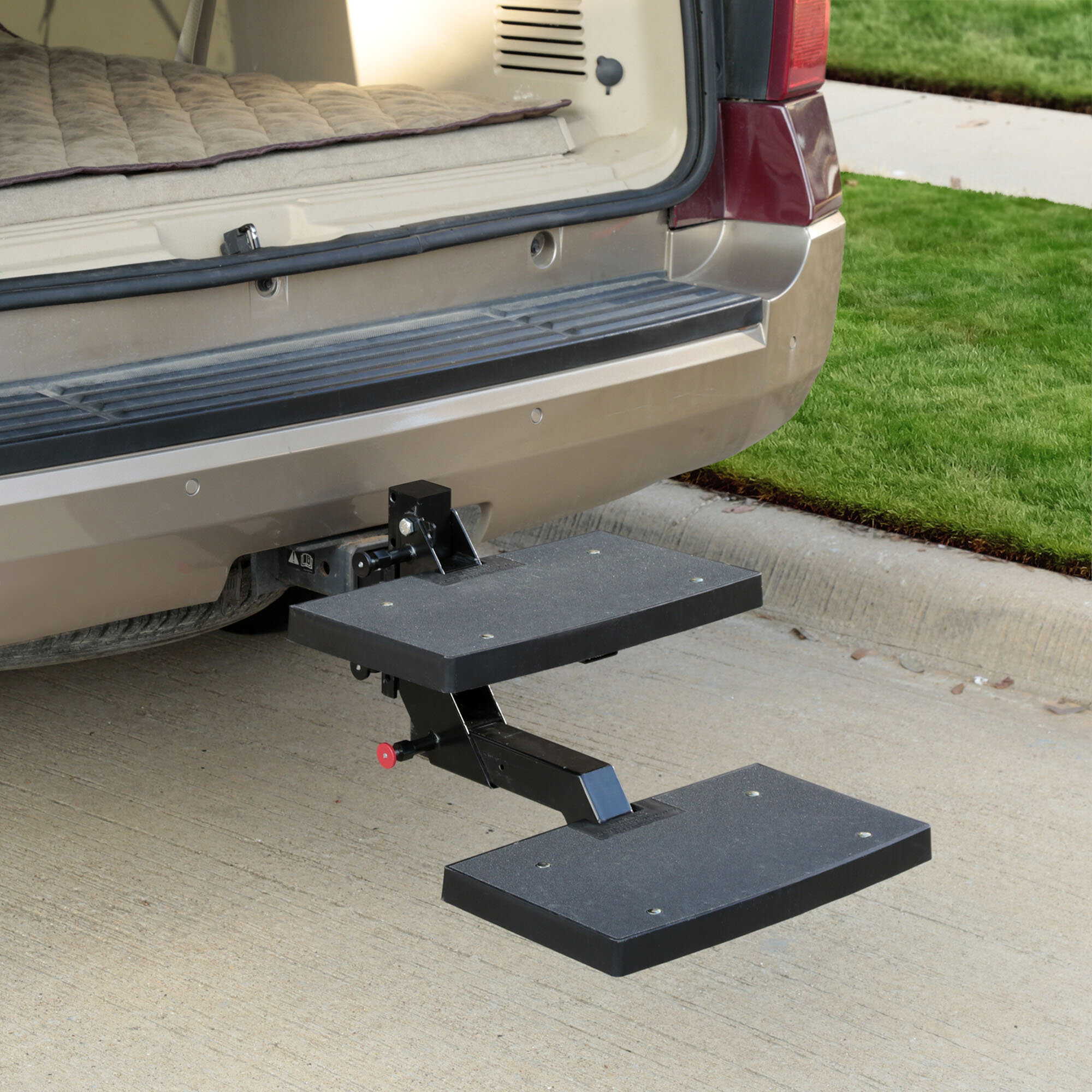 SolvitHappy Ride Dog Hitch Step & Reviews