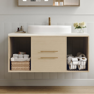 Meuble-lavabo mural contemporain de 39,3 po avec lavabo ovale en céramique, tablette ouverte et salle de bain moderne en bois massif à plusieurs niveaux avec étagères intérieures à fermeture en douceur