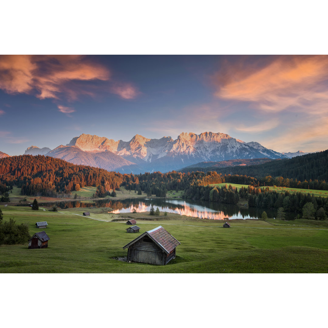 Blick auf den Berg Karwendel von DieterMeyrl - Kunstdrucke auf Leinwand ohne Rahmen