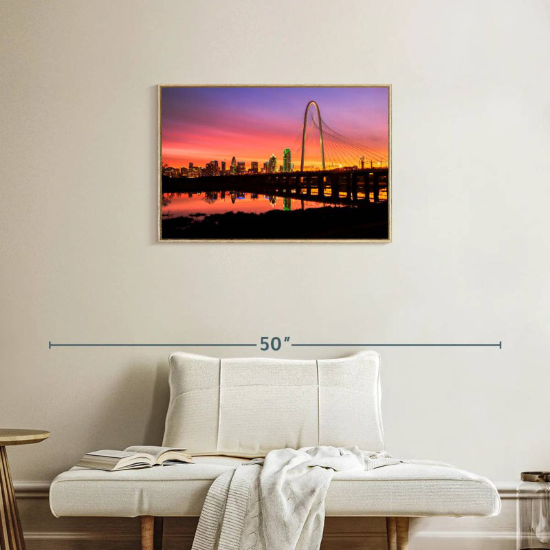 L'aube au pont de Dallas, Cadre flottant en bois naturel, 31 po x 21 po