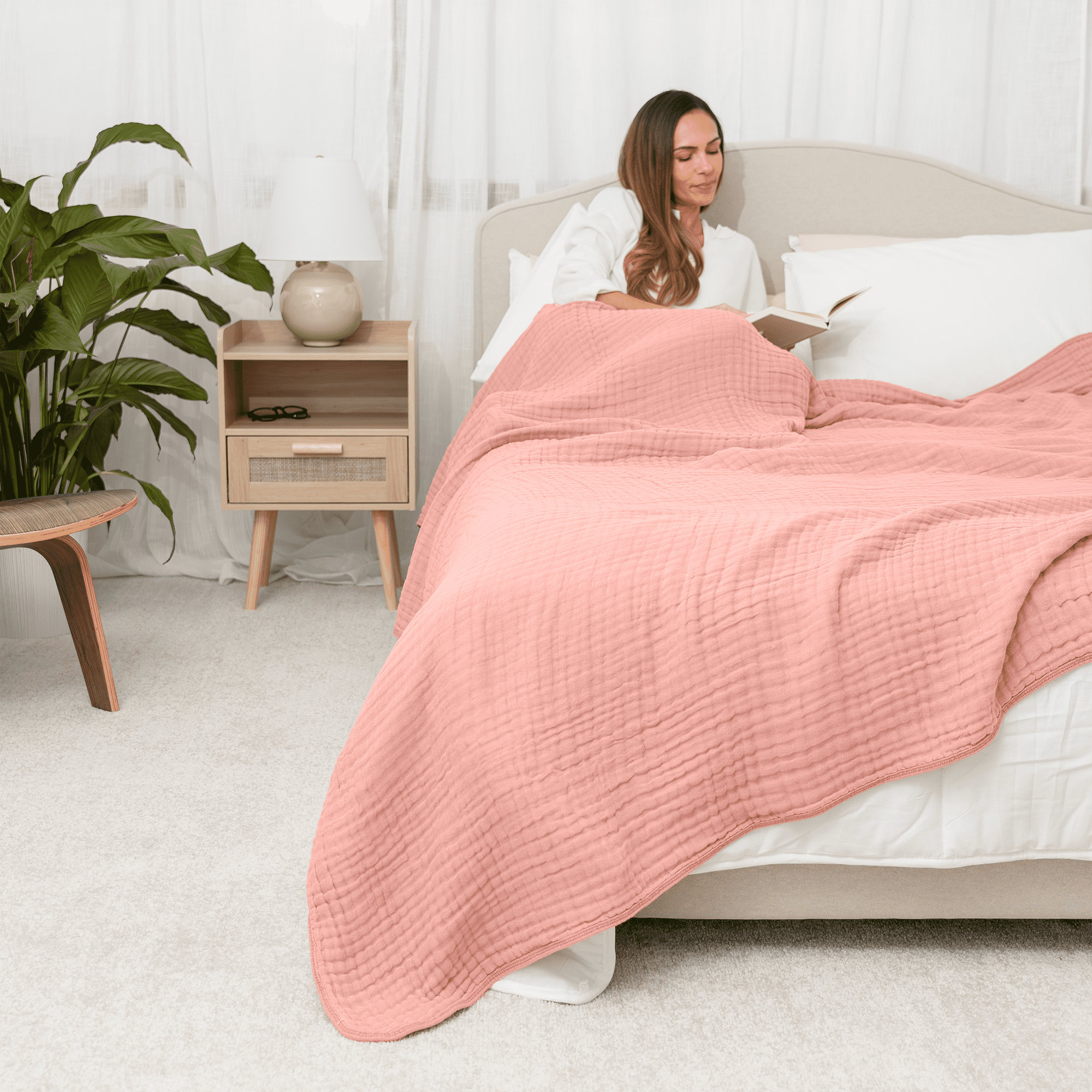 Karlina Muslin Blanket, Pink, Queen