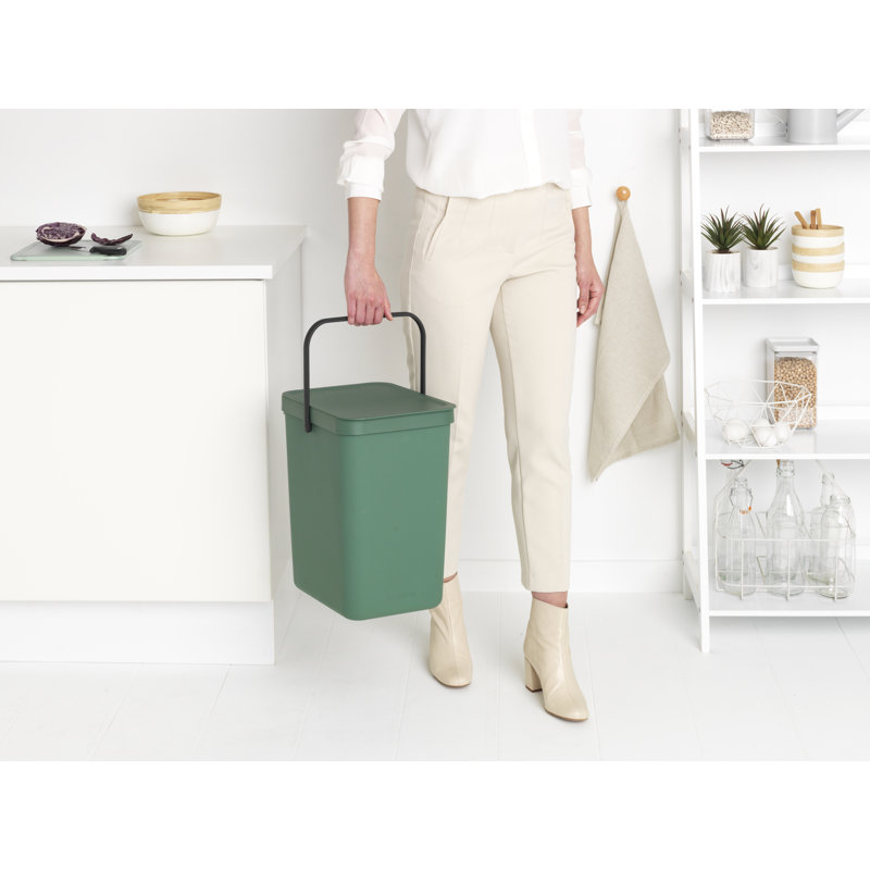 Fir Green Plastic Recycling Bin with Removable Lid, 6.6 Gallon