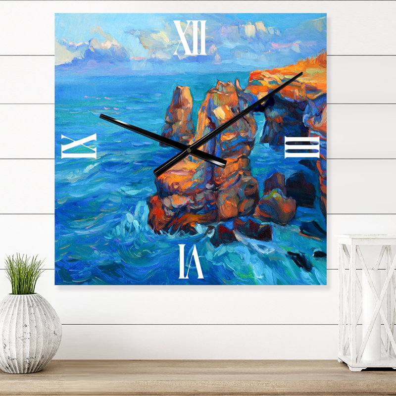 Wall Clock, Medium