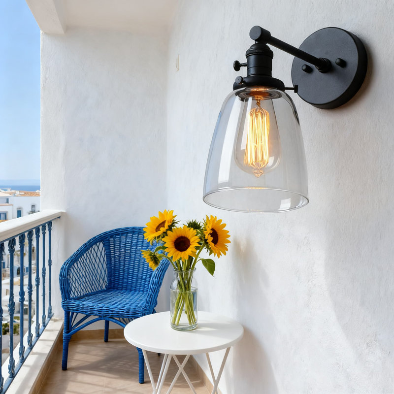 Applique murale industrielle avec abat-jour en verre transparent, luminaire en métal noir à 1 lumière pour ampoules E26, design vintage soufflé à la main