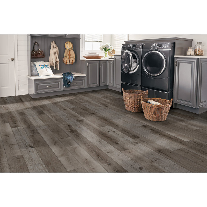 WaterTek 6mm Thick 7.09'' W x 60'' L Oak Vinyl Plank, Old Mystic