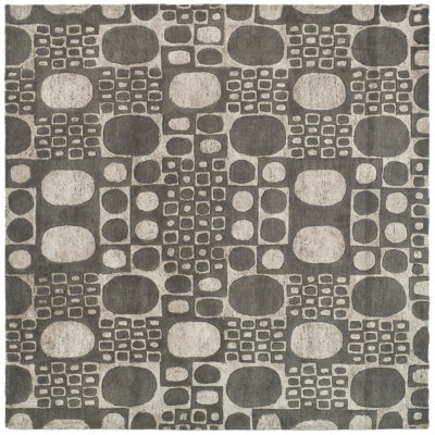 Freda Dark Gray/Ivory Area Rug