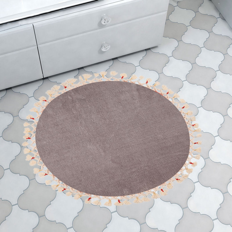 Klotilde Solid Color Bath Rug, 39" W x 39" L, Gray