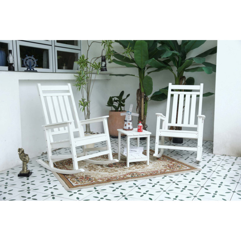 Ensemble de 3 fauteuils à bascule tout temps avec table d'appoint, fauteuils à bascule d'extérieur à l'aspect bois, mobilier de patio robuste pour cour, jardin et porche