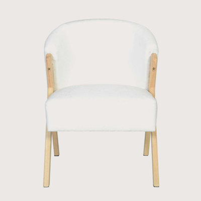 Cody Lounge Chair with a Sculpted Backrest