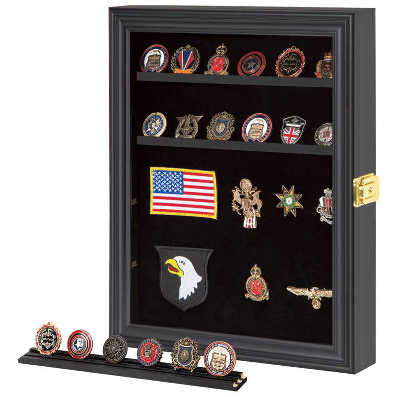 Lark Manor Bushman 4.8cm W 28.4cm D Wood Medal Holder