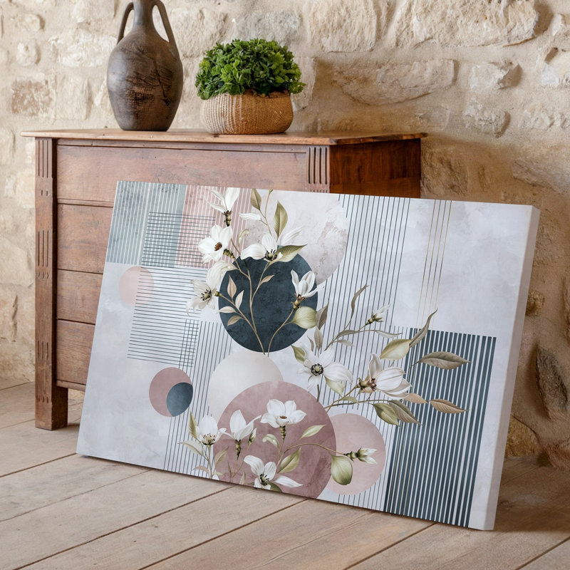 Toile une composition harmonieuse mettant en vedette des éléments floraux délicats entrelacés avec des formes géométriques d'art mural, y compris des cercles doux