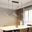 Luminaire suspendu moderne en forme de foudre à DEL avec télécommande 3000K 6500K à température de couleur réglable pour la salle à manger et le salon