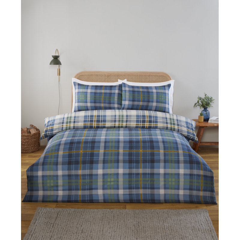 Regalia MF Complete Set Double Red, King Duvet Cover Set + 3 Additional Pieces, Blue Argyle