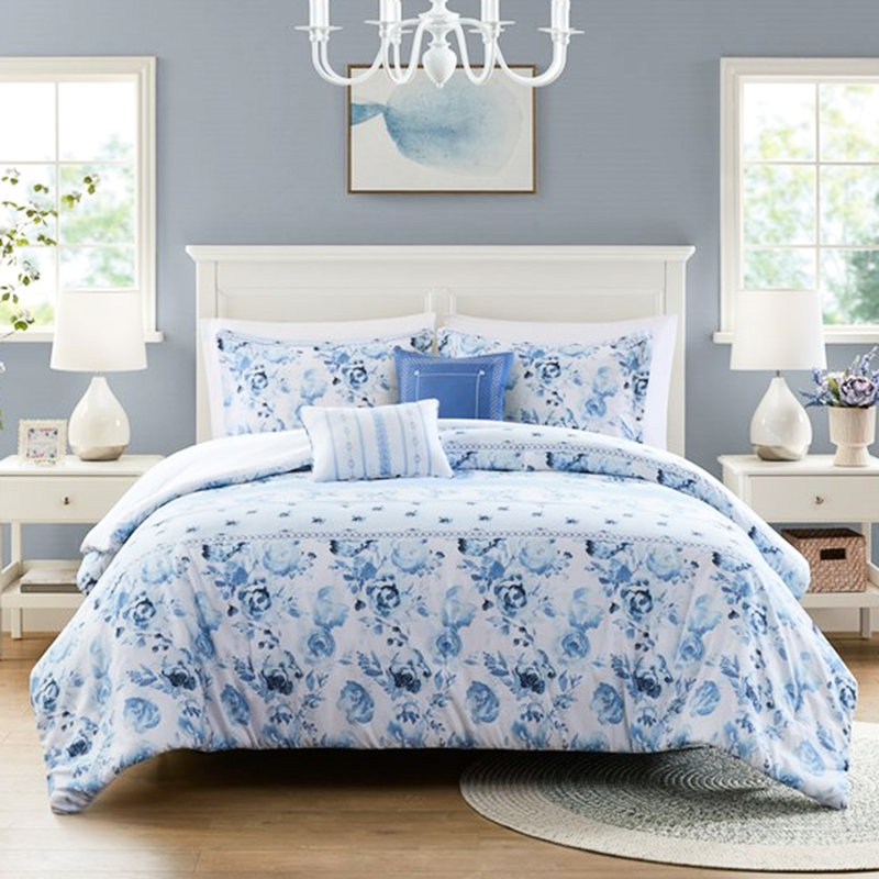 Full Comforter , Stunning Floral And Striped Pattern, , 2 Shams, Throw Pillows, Microfiber Decoration, Bedding