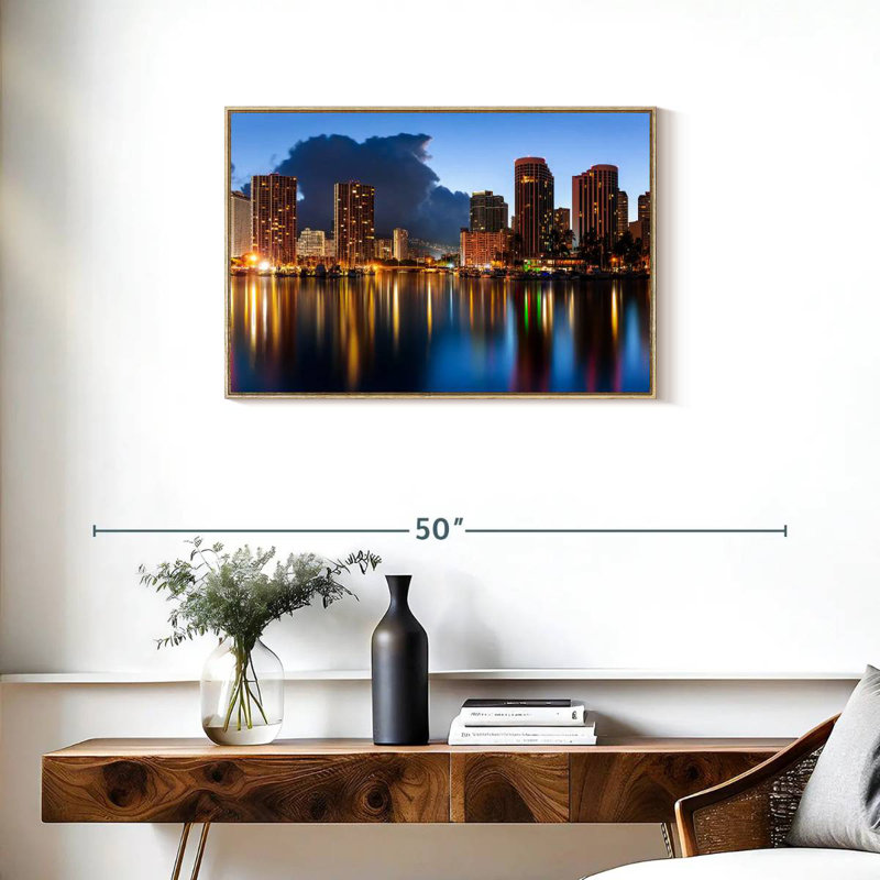 Honolulu Nightscape, 31 po x 21 po, Cadre flottant en bois naturel