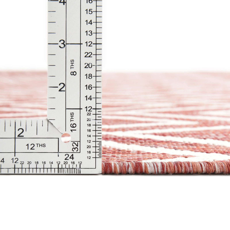 Tapis intérieur / extérieur Yettem, Rectangle 2 pi 2 po x 3 pi, Rouge