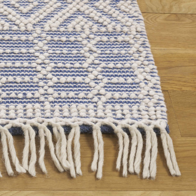 Vintage Look Hand Woven Area Rug, Rectangle 91 x 152 cm