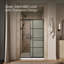 Grande porte de douche coulissante Elate, H 75-1 / 2 po x 50-1 / 4 - 53-5 / 8 po, avec verre épais transparent de 5/16 po avec grille rectangulaire-55920891