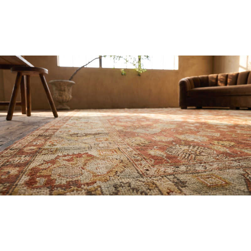 Tapis Oushak turc antique à grande échelle