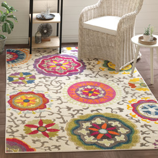 Salma Floral Area Rug