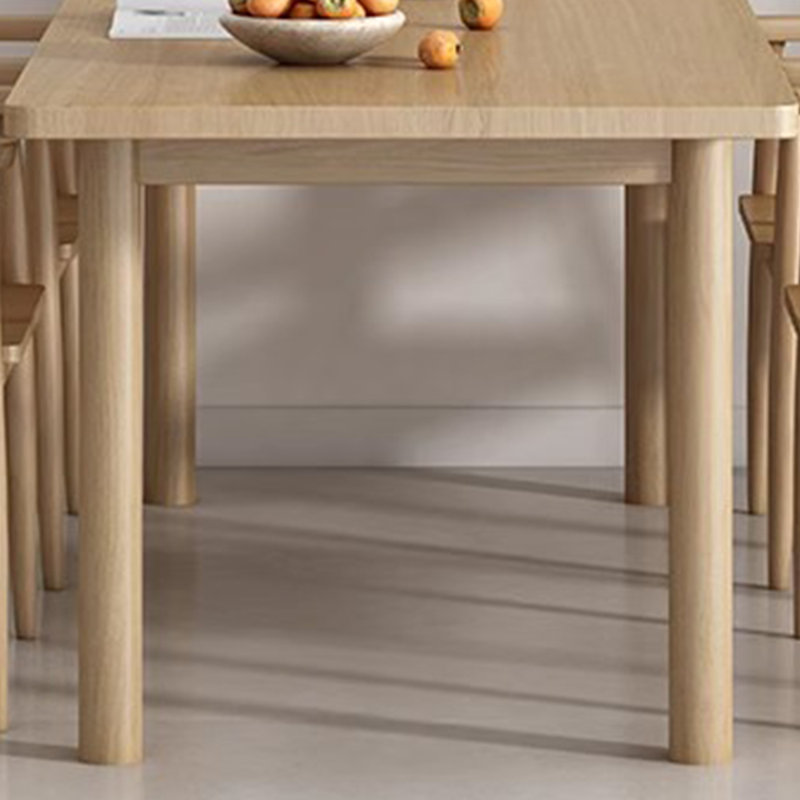 La longue table de salle à manger en bois massif est très simple, H 29,53 po x L 62,99 po x l 27,56 po