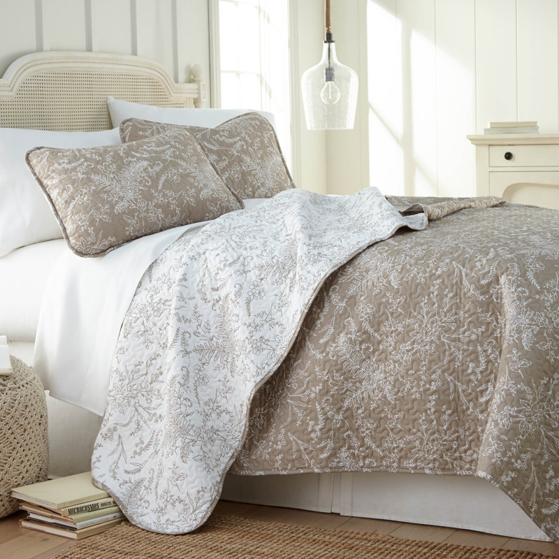 Ensemble de courtepointe réversible traditionnel en microfibre Winter Brush, Courtepointe double/grand et 2 taies décoratives