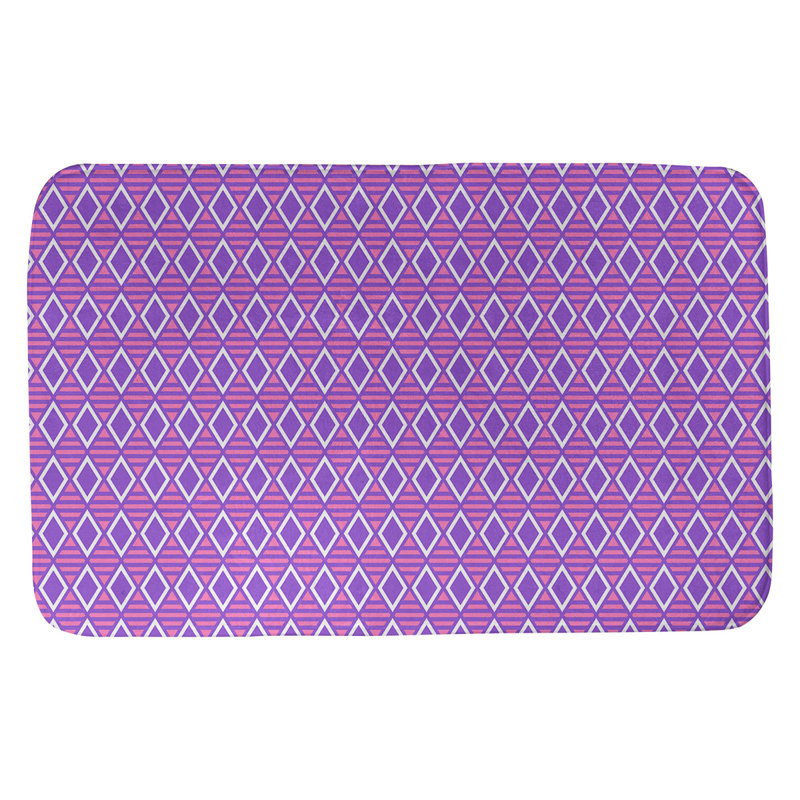 Tapis pour salle de bain à carreaux géométriques Mcguigan, l 21 po x L 34 po, Vert / Sarcelle