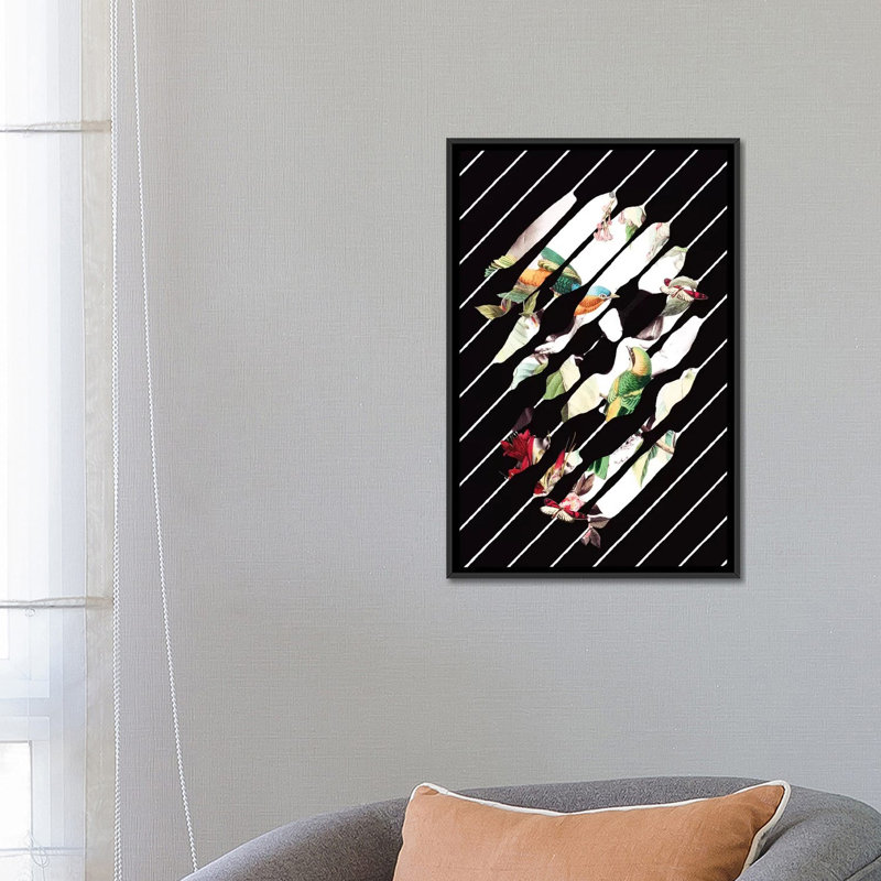 «Memory Skull» par Ali Gulec, impression sur toile tendue, H 26 po x l 18 po x P 1,5 po, Toile avec cadre noir, Pas de tapis