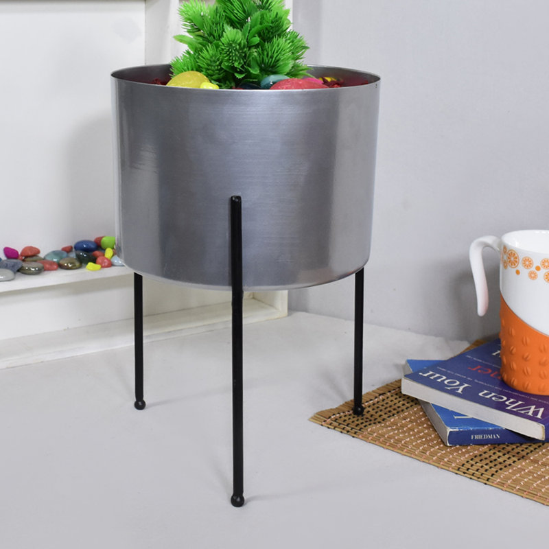 Handmade Metal Pot Planter, Silver
