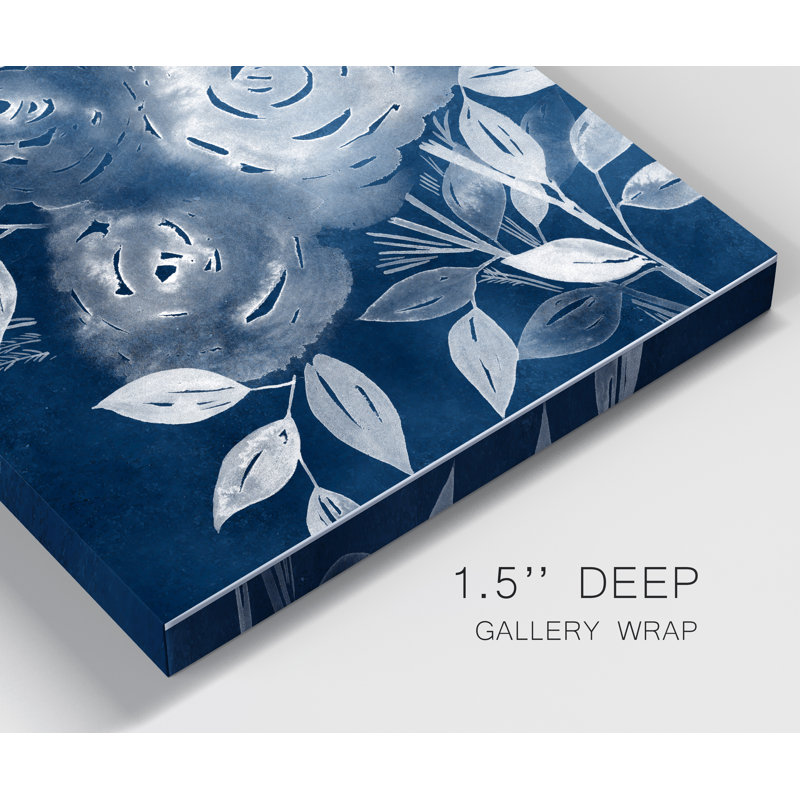 « Cyanotype roses II », reproduction d’art sur toile tendue, H 12 po x l 8 po x P 1 po